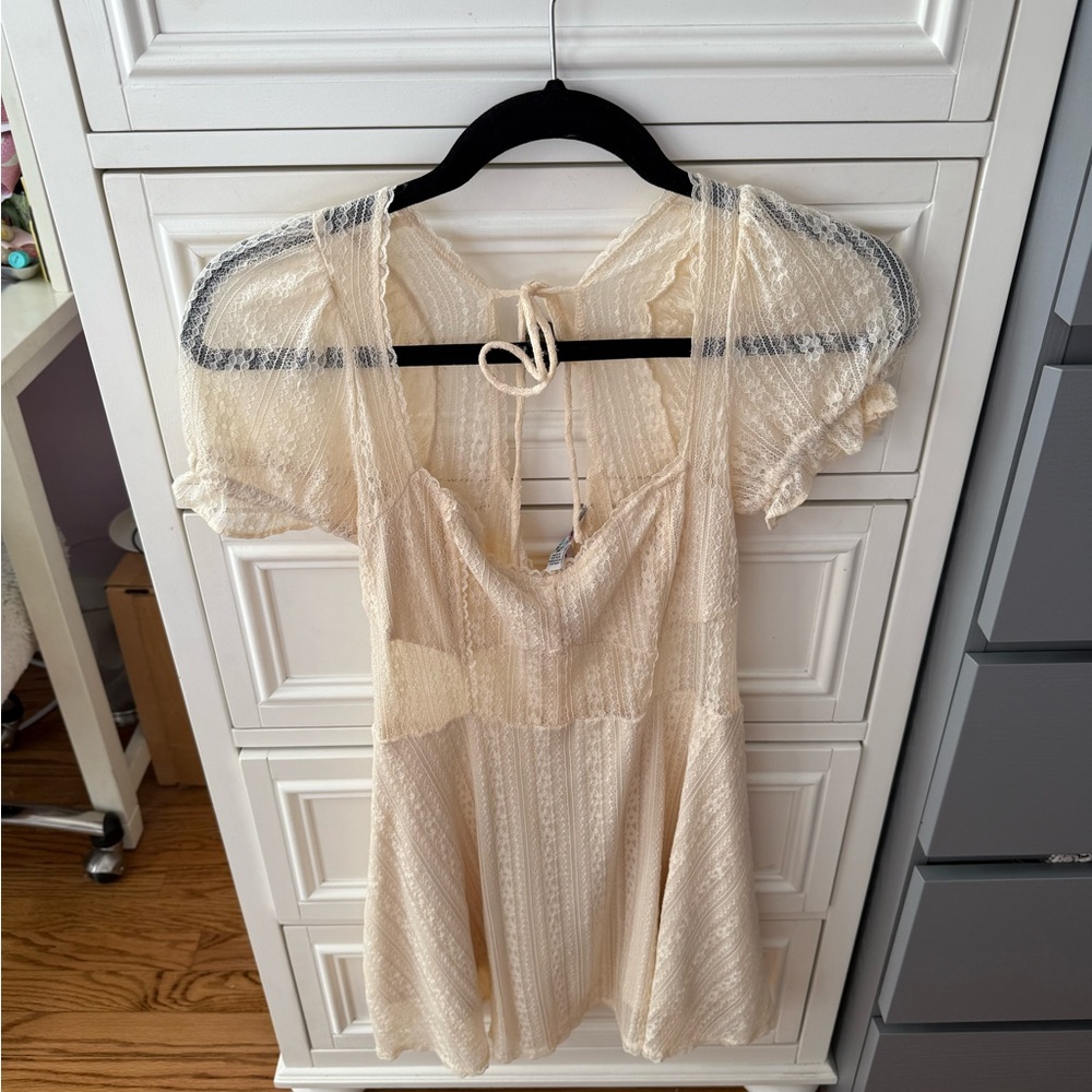 Urban Outfitters roxie white lace mini dress size M